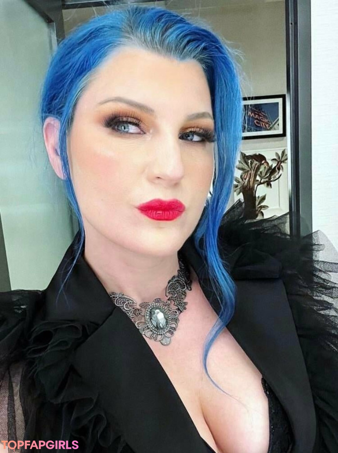 Foto desnuda filtrada de OnlyFans de Leva Bates #76 Foto desnuda filtrada de OnlyFans de Leva Bates #76