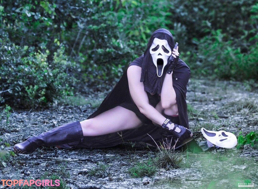 Foto desnuda filtrada de OnlyFans de Leva Bates #77 Foto desnuda filtrada de OnlyFans de Leva Bates #77