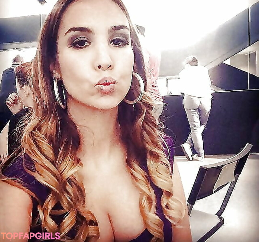 Foto desnuda filtrada de OnlyFans de Sila Sahin #13 Foto desnuda filtrada de OnlyFans de Sila Sahin #13