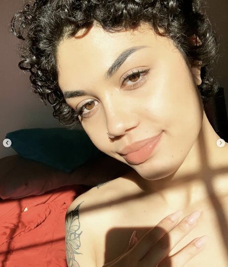 Foto desnuda filtrada de OnlyFans de Seekingsage