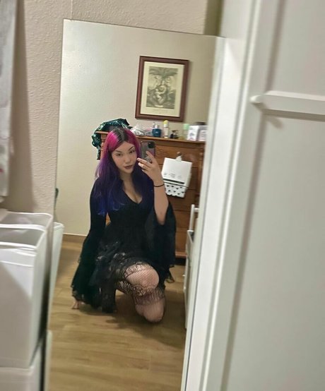Foto desnuda filtrada de OnlyFans de Draculonaa