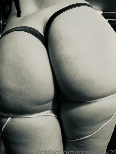 Foto desnuda filtrada de OnlyFans de Missaurora420