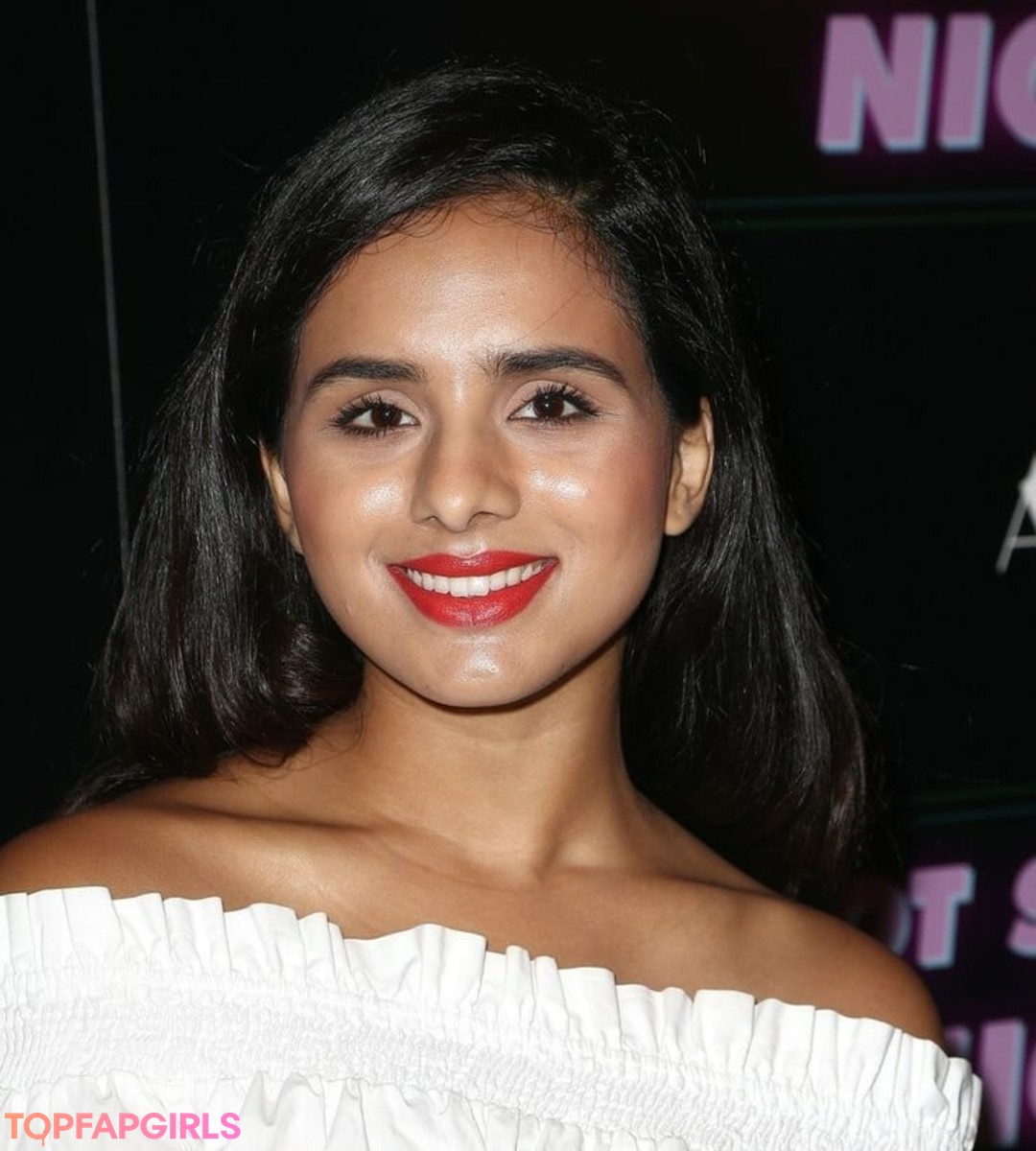 Foto desnuda filtrada de OnlyFans de Aparna Brielle #7 Foto desnuda filtrada de OnlyFans de Aparna Brielle #7