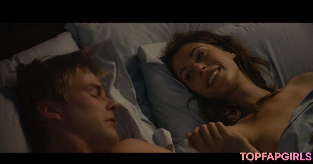 Foto desnuda filtrada de OnlyFans de Amanda Crew #12 Foto desnuda filtrada de OnlyFans de Amanda Crew #12