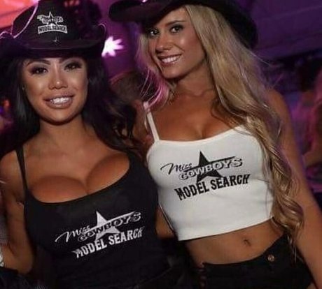 Foto desnuda filtrada de OnlyFans de Karin Noelle