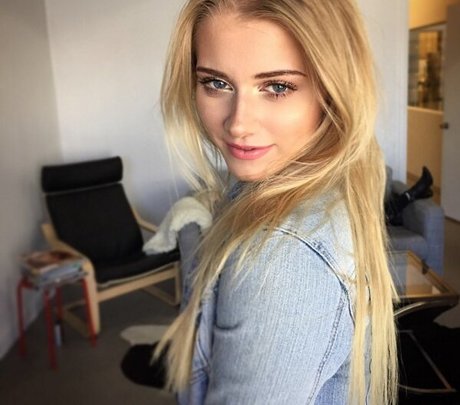 Alena Savostikova