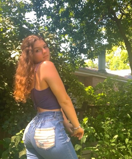 Foto desnuda filtrada de OnlyFans de Miraalifantis