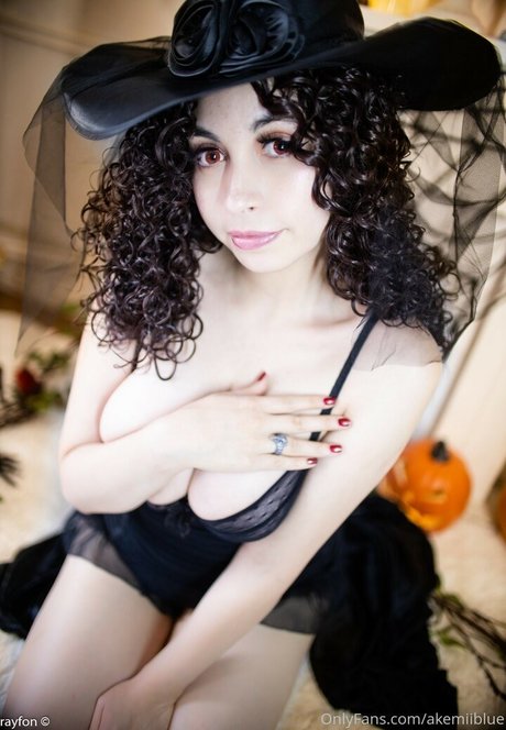 Akemii Blue