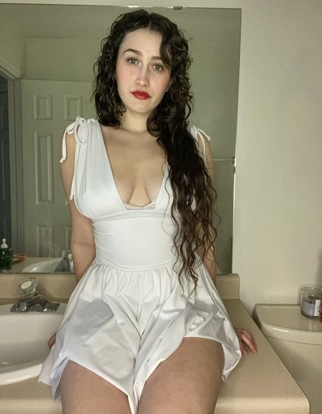 Foto desnuda filtrada de OnlyFans de nerdyneighbortay