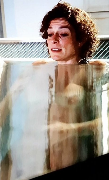 Alex Polizzi