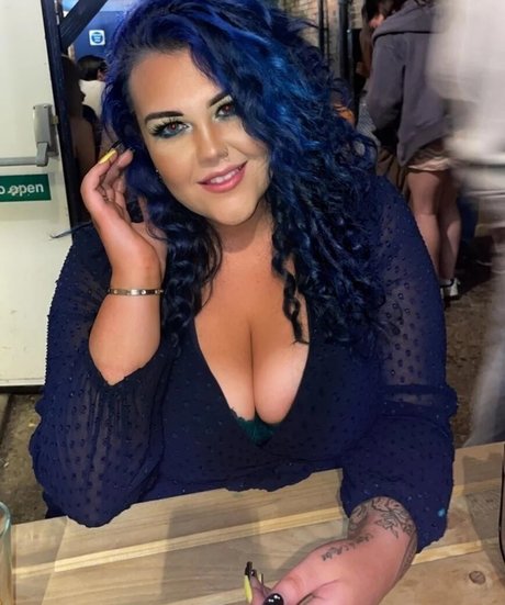 Thatcurvyone
