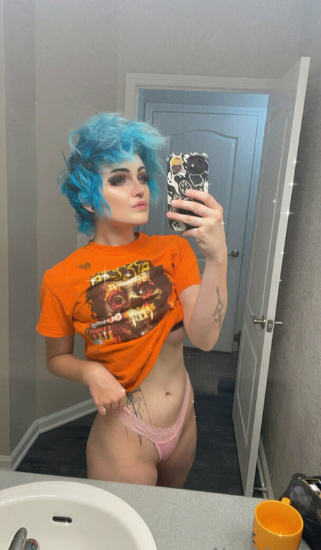 Foto desnuda filtrada de OnlyFans de M Blackburn