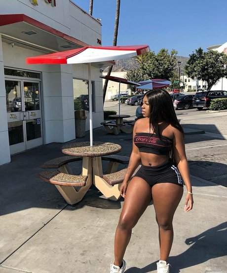 Foto desnuda filtrada de OnlyFans de Alana Walters