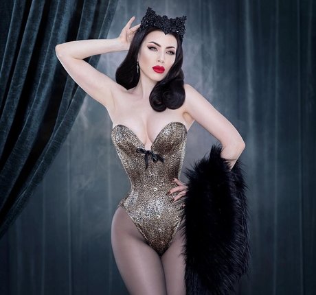 Threnody In Velvet