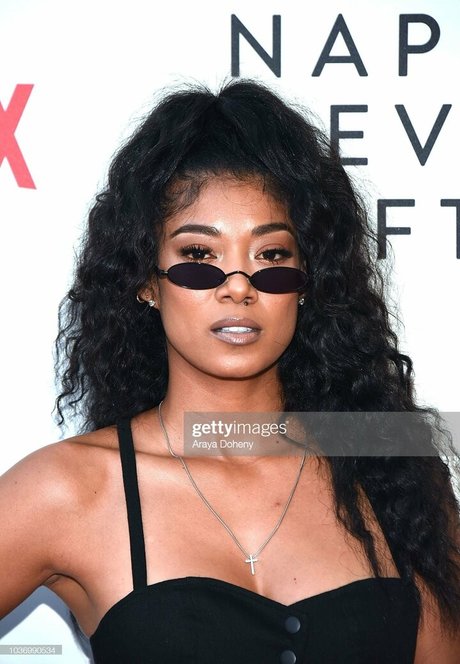 Mila J