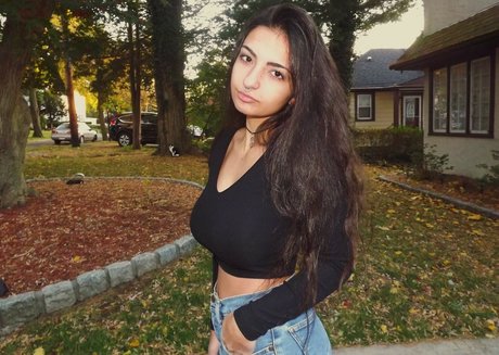 Nicolaravee