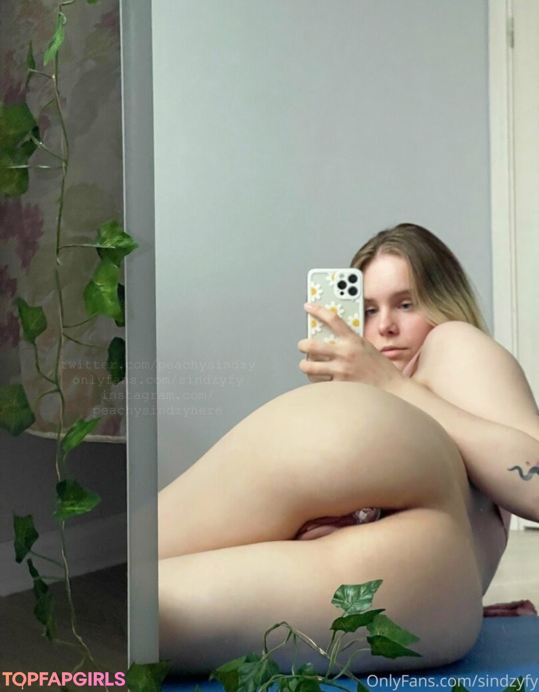 Foto desnuda filtrada de OnlyFans de Peachysindy #232 Foto desnuda filtrada de OnlyFans de Peachysindy #232