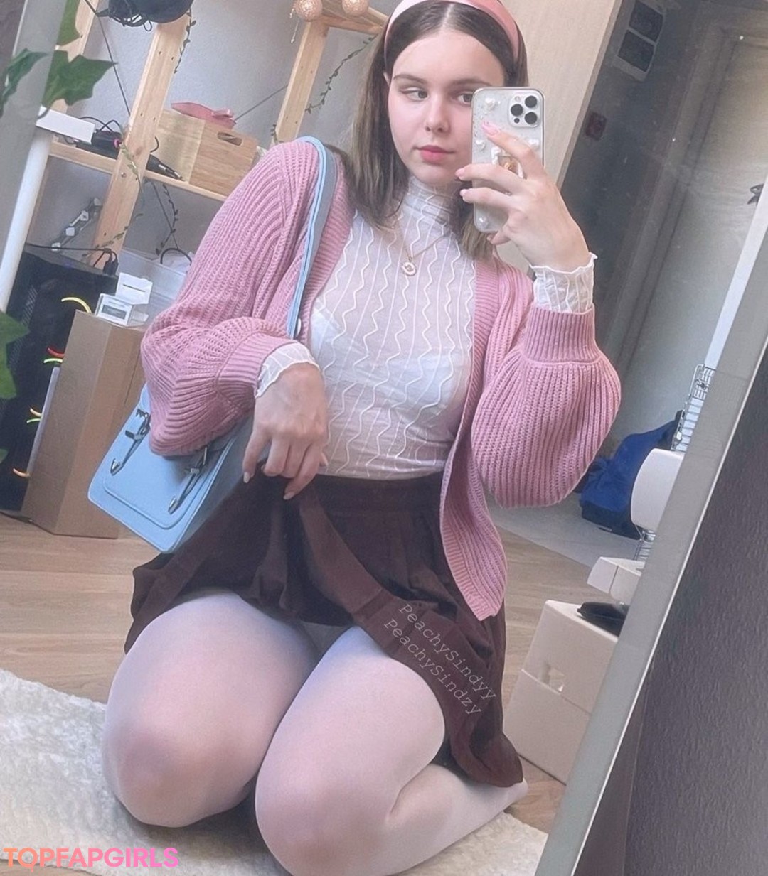 Foto desnuda filtrada de OnlyFans de Peachysindy #83 Foto desnuda filtrada de OnlyFans de Peachysindy #83