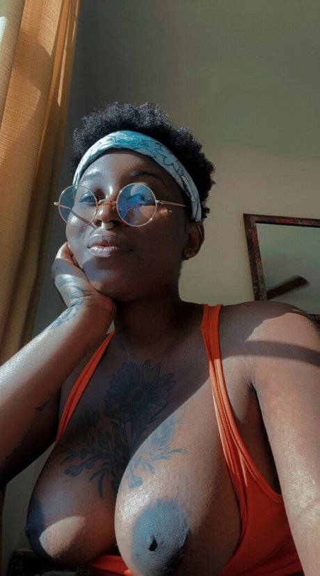 Foto desnuda filtrada de OnlyFans de Jerri The Dancer