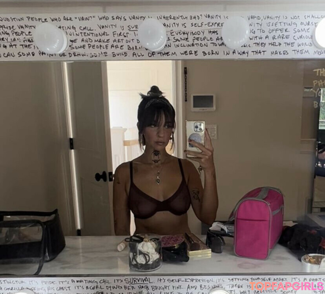 Foto desnuda filtrada de OnlyFans de Gabbie Hanna #175 Foto desnuda filtrada de OnlyFans de Gabbie Hanna #175