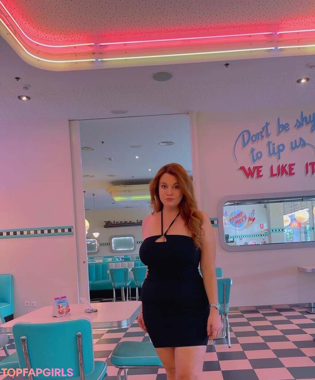 Foto desnuda filtrada de OnlyFans de Carmen Curvy #284 Foto desnuda filtrada de OnlyFans de Carmen Curvy #284