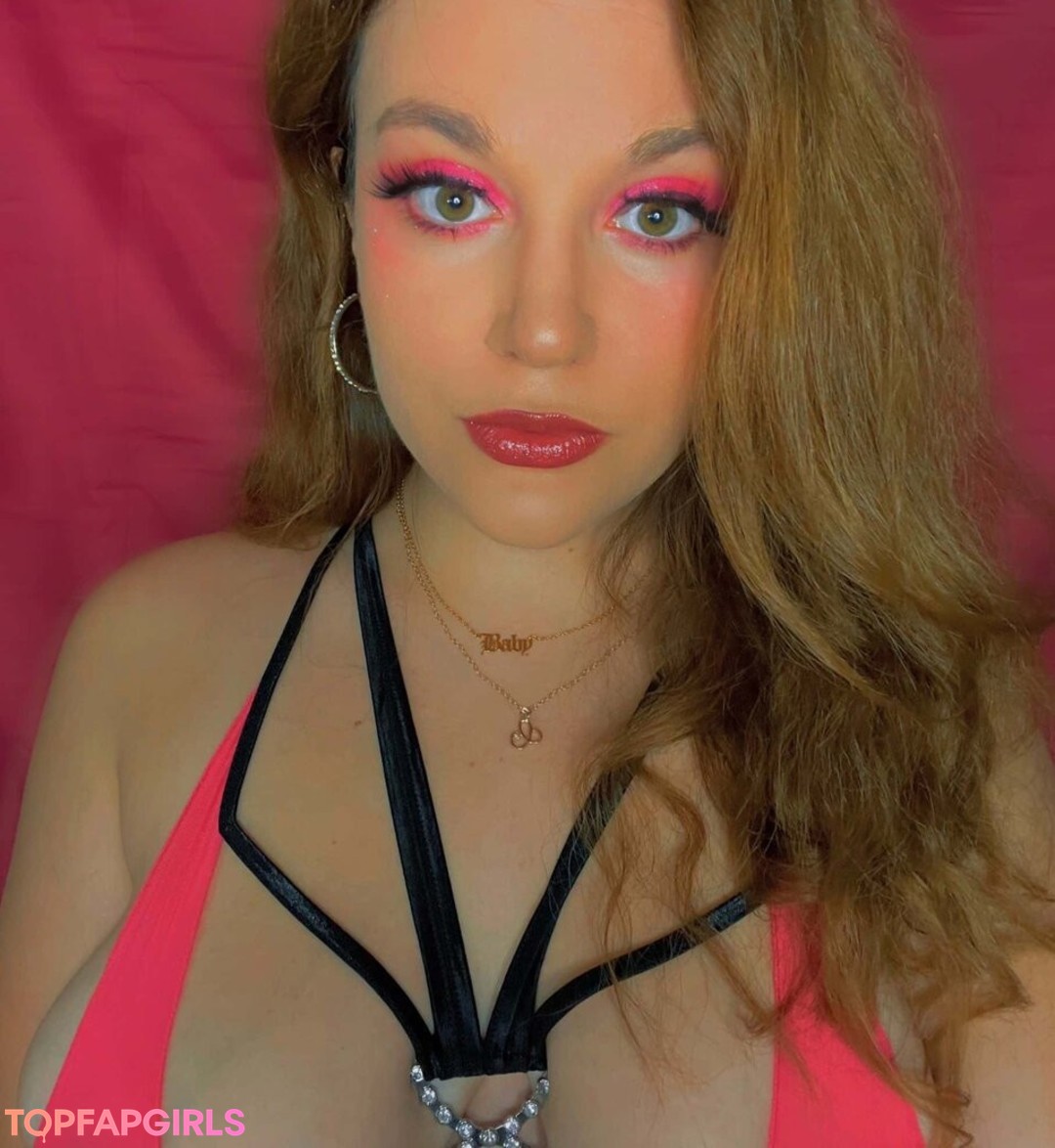 Foto desnuda filtrada de OnlyFans de Carmen Curvy #322 Foto desnuda filtrada de OnlyFans de Carmen Curvy #322