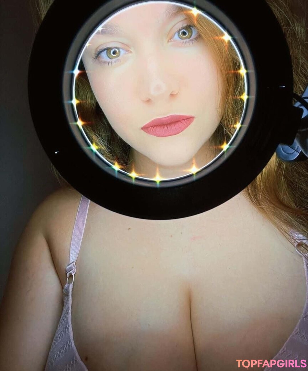 Foto desnuda filtrada de OnlyFans de Carmen Curvy #384 Foto desnuda filtrada de OnlyFans de Carmen Curvy #384