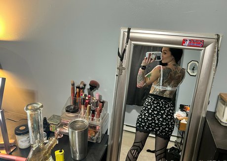 Foto desnuda filtrada de OnlyFans de Little Doll