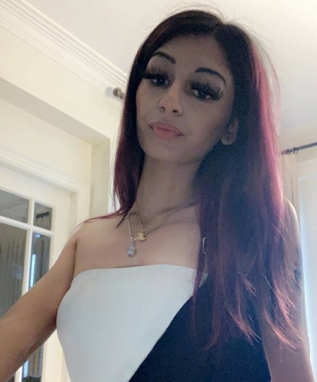 Foto desnuda filtrada de OnlyFans de Bhavika Shah