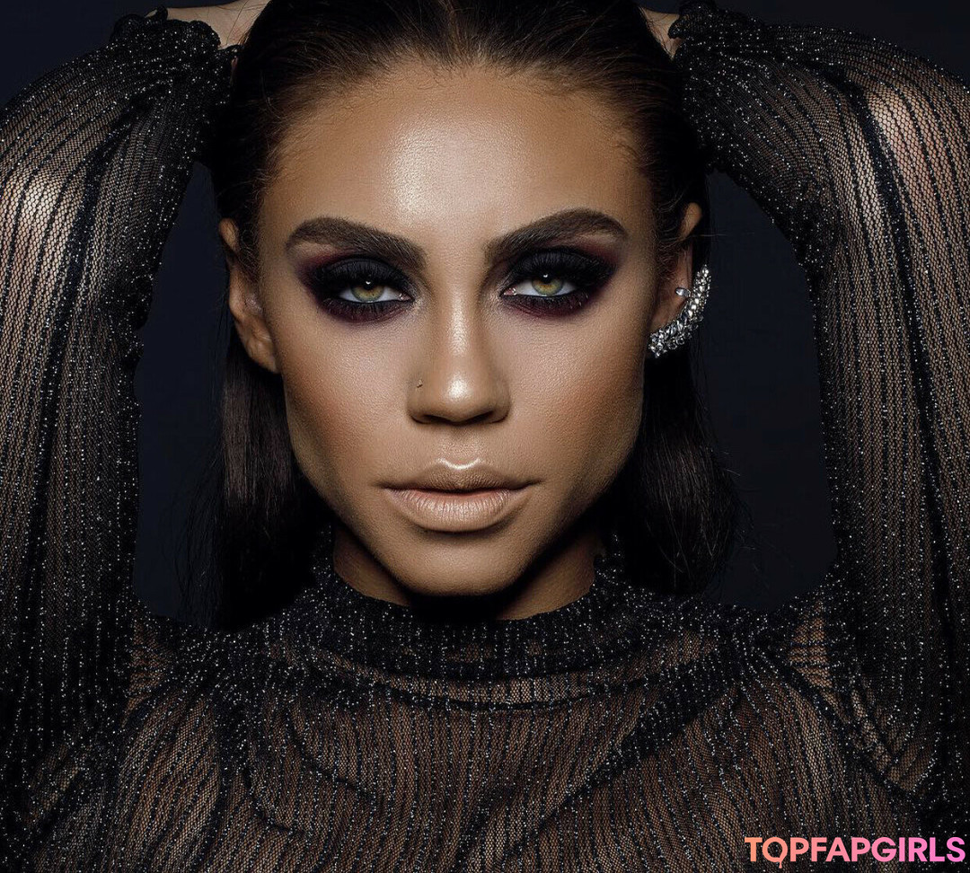 Foto desnuda filtrada de OnlyFans de Makayla London #136 Foto desnuda filtrada de OnlyFans de Makayla London #136