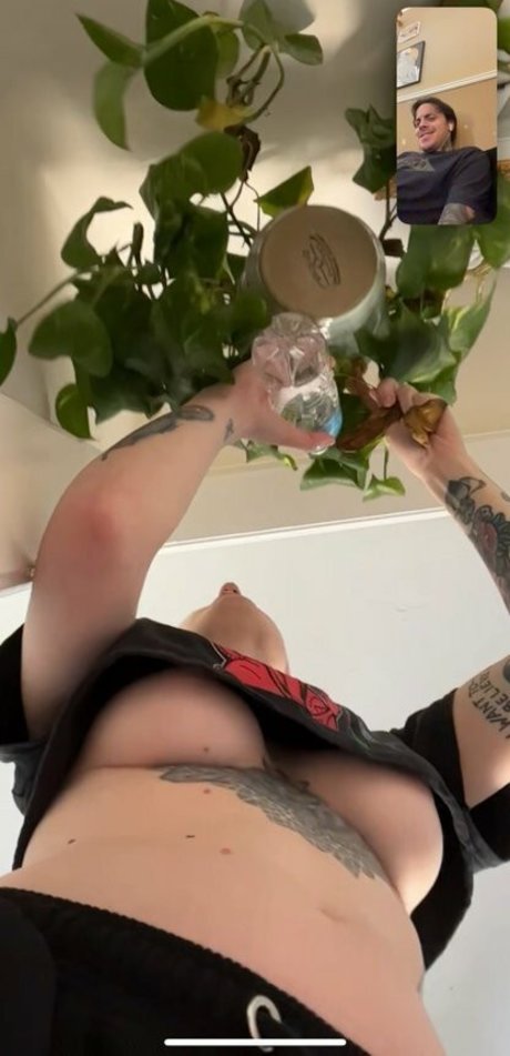 Foto desnuda filtrada de OnlyFans de Wesley Fox