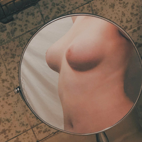 Foto desnuda filtrada de OnlyFans de Emma Parker