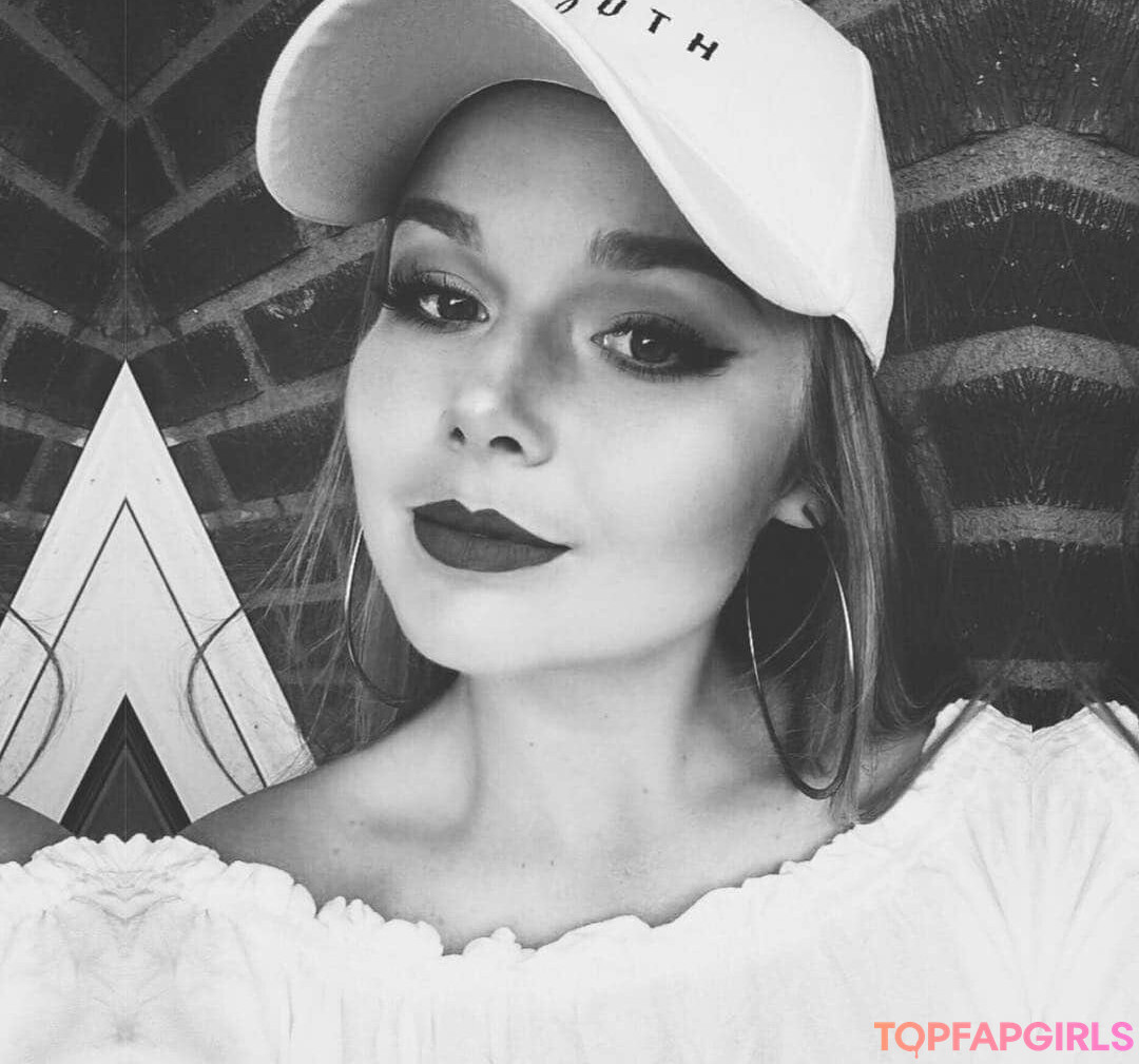 Foto desnuda filtrada de OnlyFans de Emmahaggstrom #356 Foto desnuda filtrada de OnlyFans de Emmahaggstrom #356