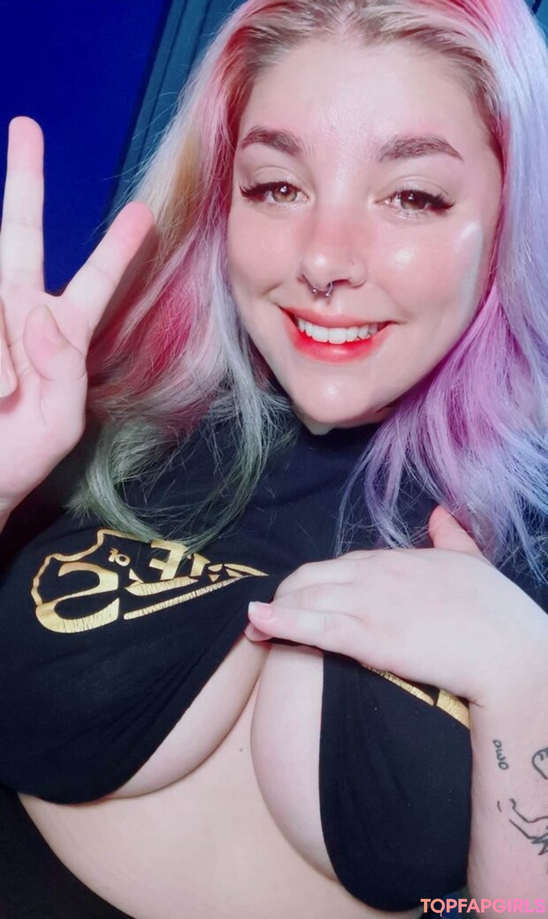 Foto desnuda filtrada de OnlyFans de Firefliesirl #8 Foto desnuda filtrada de OnlyFans de Firefliesirl #8