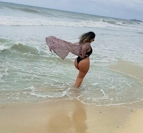 Foto desnuda filtrada de OnlyFans de Sheisspunky