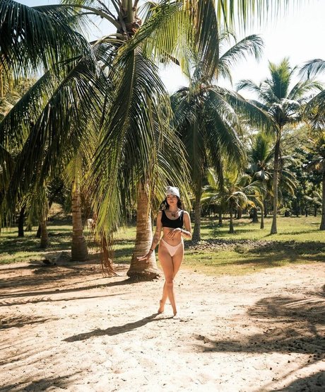 Foto desnuda filtrada de OnlyFans de Valentina Acosta Giraldo