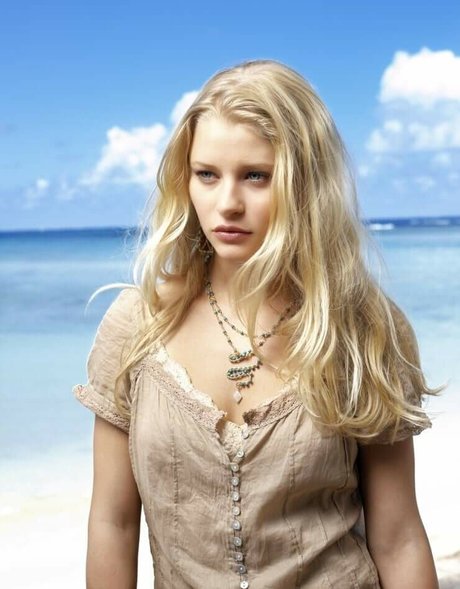 Emilie De Ravin