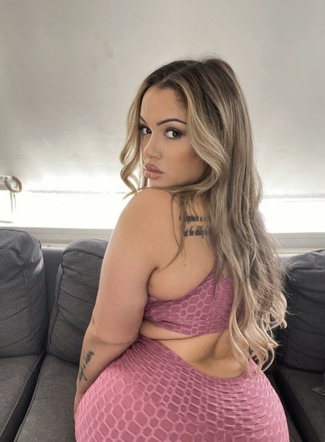 Foto desnuda filtrada de OnlyFans de Caribbeanbadgirl