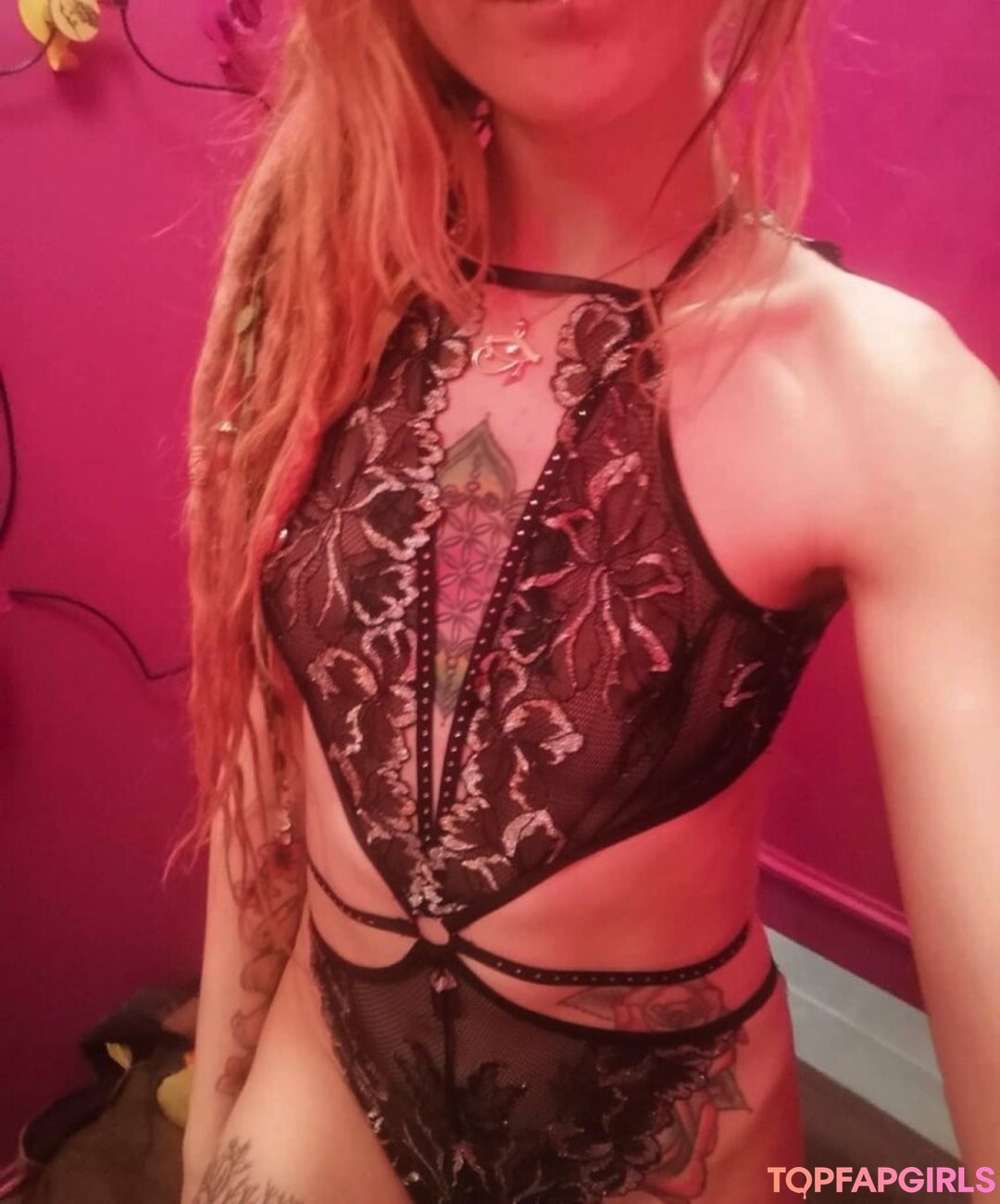 Foto desnuda filtrada de OnlyFans de Bambiicandy #75 Foto desnuda filtrada de OnlyFans de Bambiicandy #75