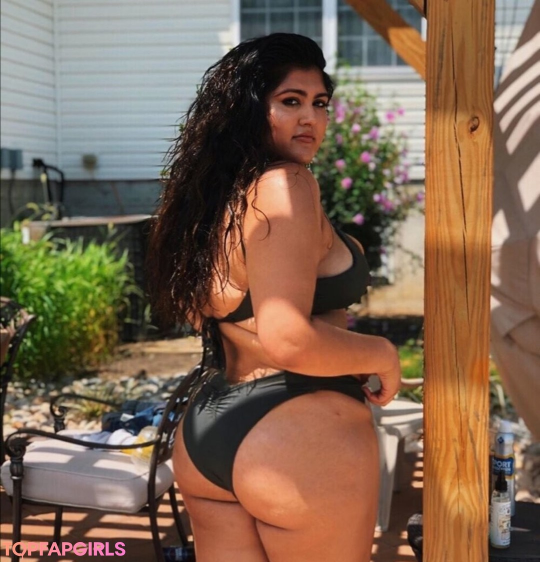 Foto desnuda filtrada de OnlyFans de Prettydesibabixo #39 Foto desnuda filtrada de OnlyFans de Prettydesibabixo #39