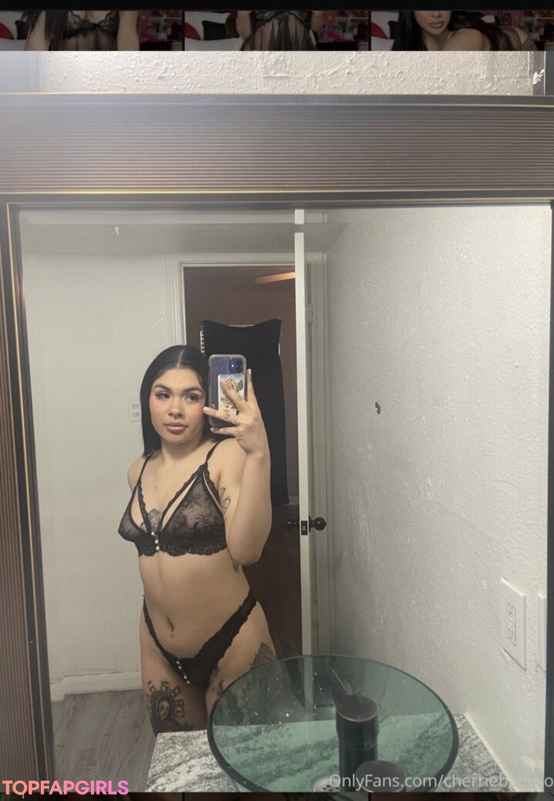 Foto desnuda filtrada de OnlyFans de Melaniecraycrays #1 Foto desnuda filtrada de OnlyFans de Melaniecraycrays #1