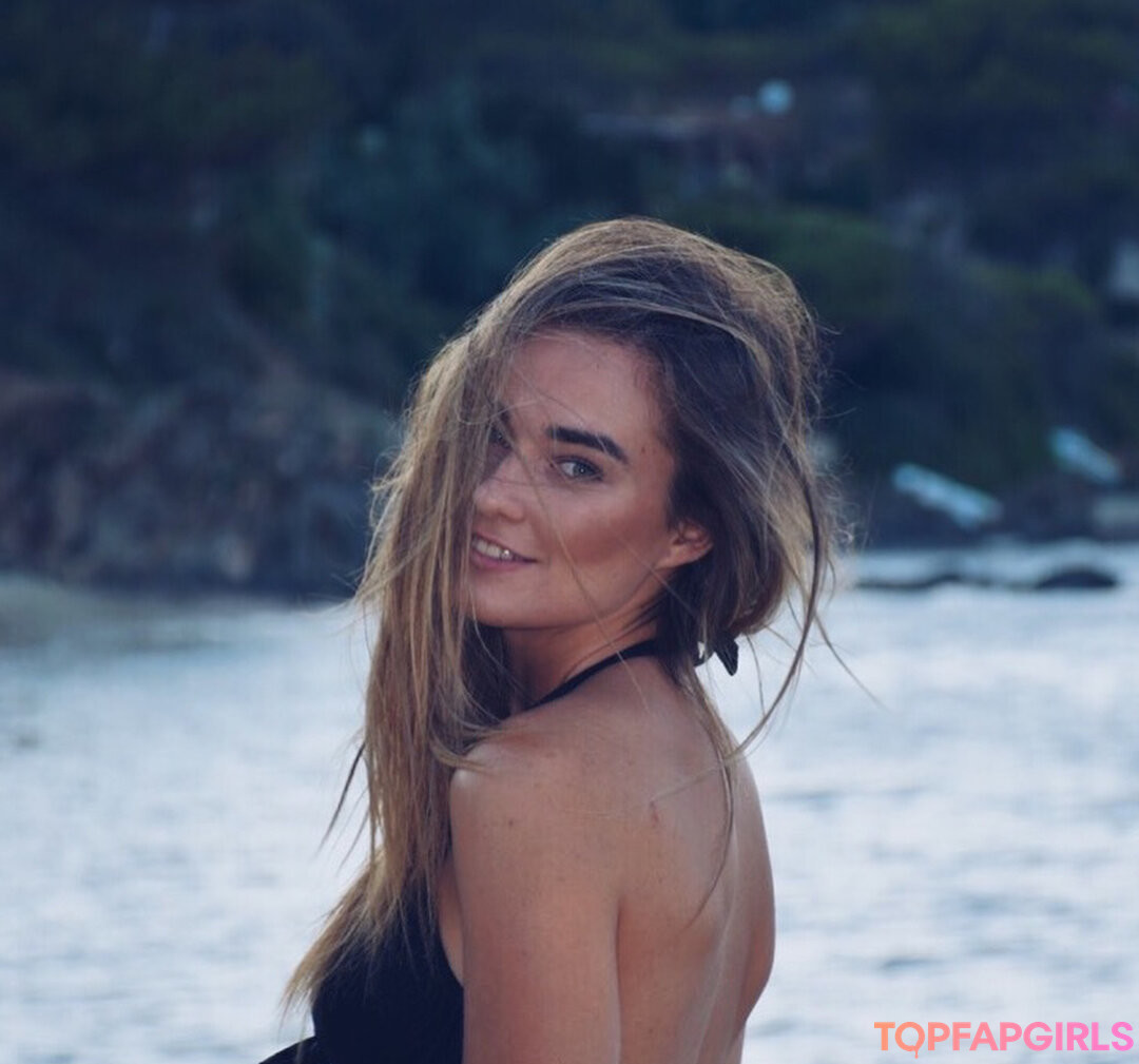 Foto desnuda filtrada de OnlyFans de Elena Berri #16 Foto desnuda filtrada de OnlyFans de Elena Berri #16