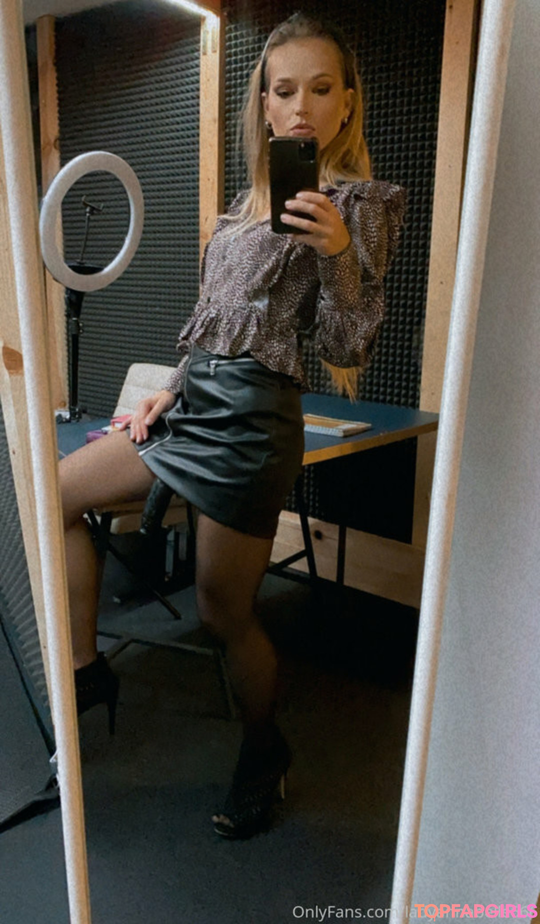 Foto desnuda filtrada de OnlyFans de Lady Annabelle #13 Foto desnuda filtrada de OnlyFans de Lady Annabelle #13