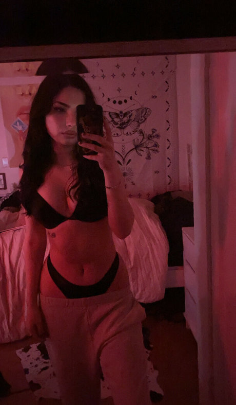 Egirlmac