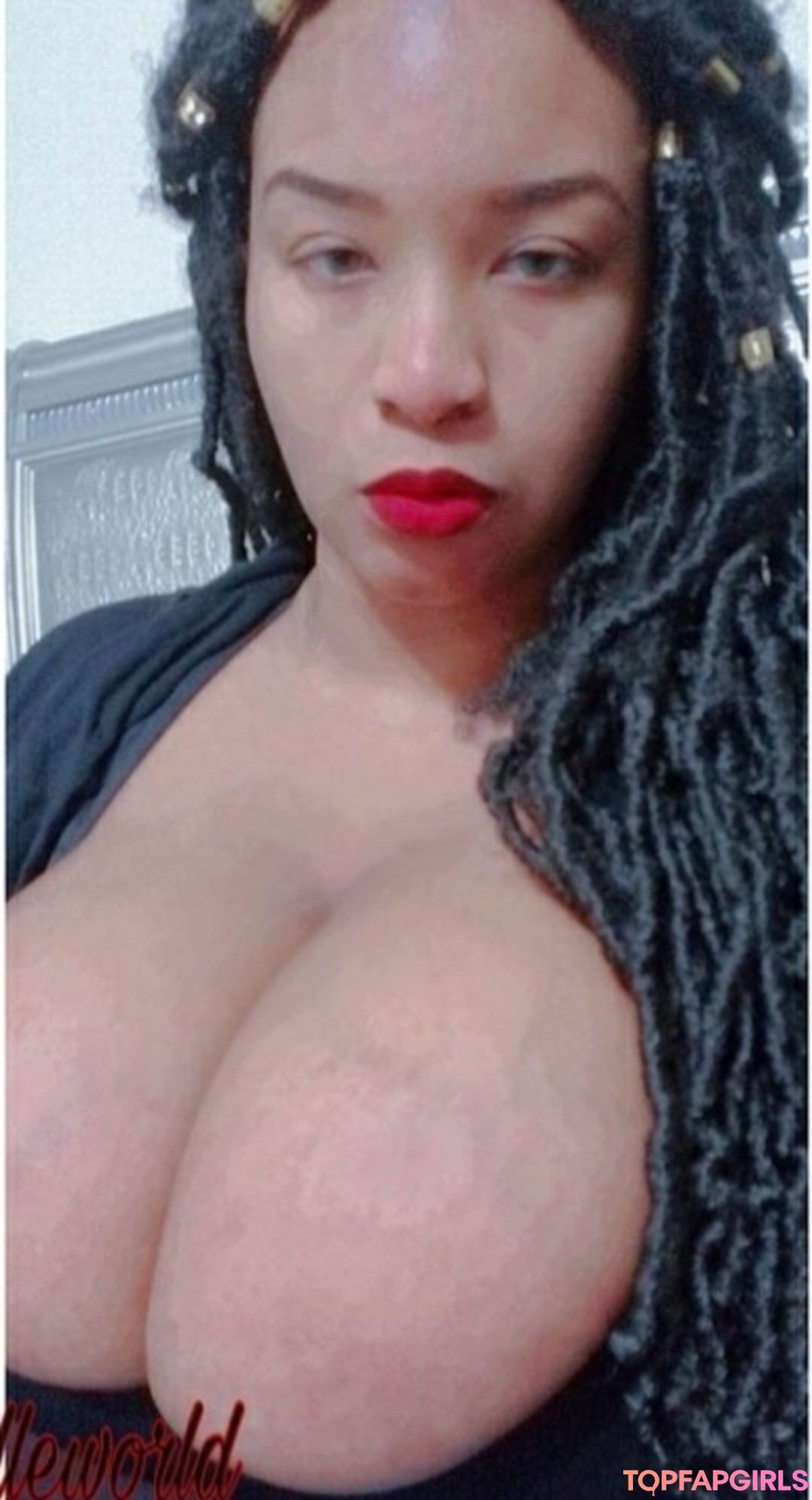 Foto desnuda filtrada de OnlyFans de Shantelleworld #4 Foto desnuda filtrada de OnlyFans de Shantelleworld #4