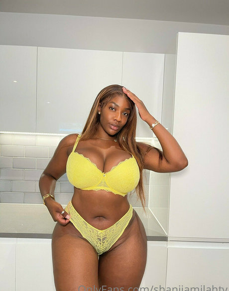 Foto desnuda filtrada de OnlyFans de Shani Jamilah