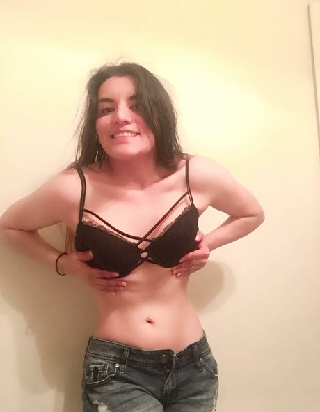 taniaivette
