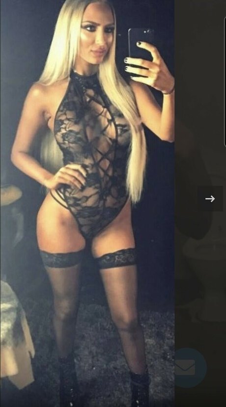 Foto desnuda filtrada de OnlyFans de Blondedoll