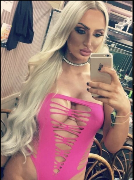 Blondedoll