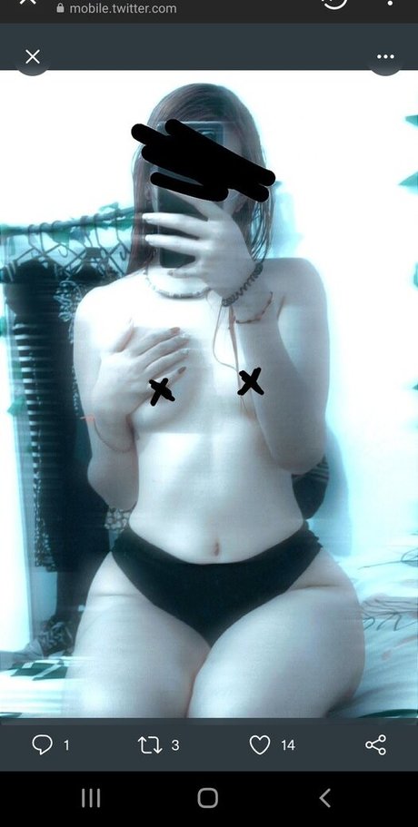 Foto desnuda filtrada de OnlyFans de Anne Feeet02